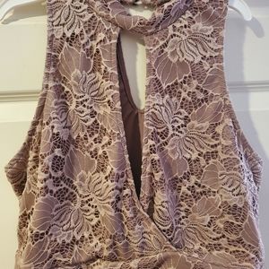 🌺2/$25🌺 Dusty Rose Criss Cross crop top